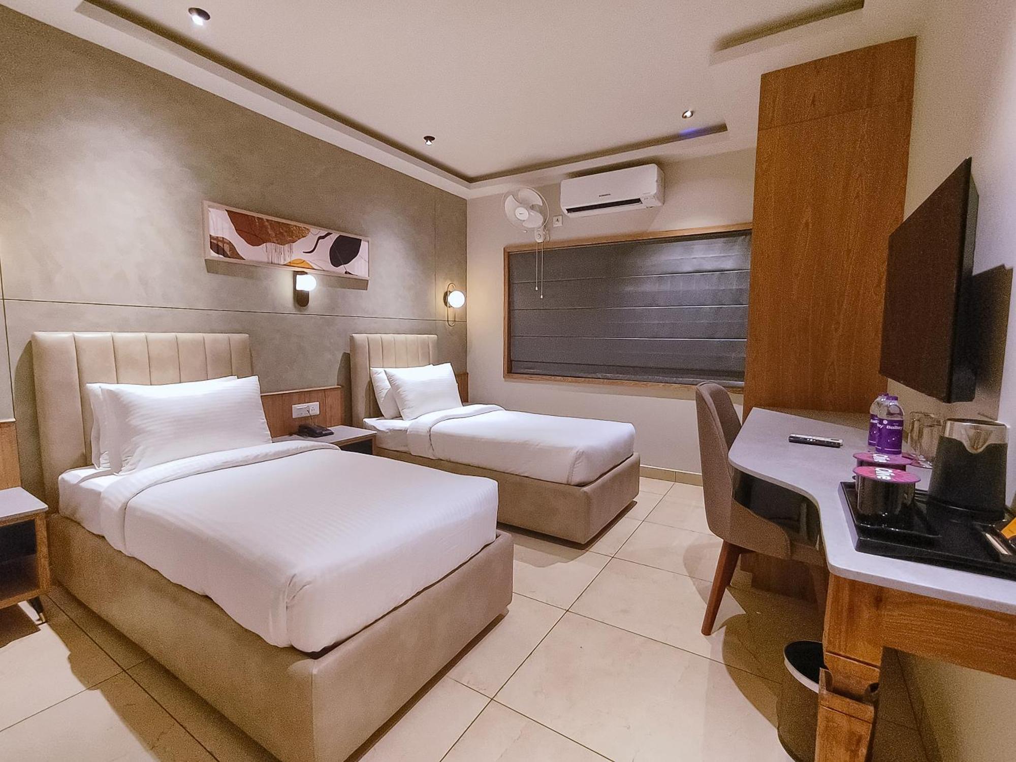 Olive Hotel Le Opera By Embassy Group بنغالور المظهر الخارجي الصورة