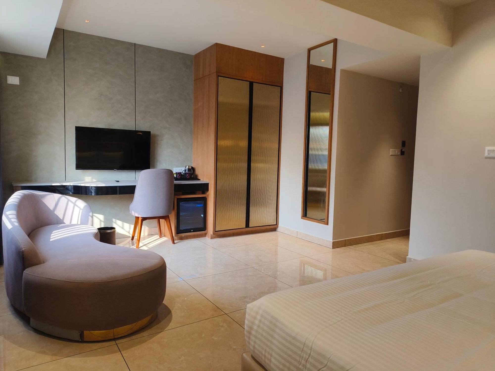 Olive Hotel Le Opera By Embassy Group بنغالور المظهر الخارجي الصورة
